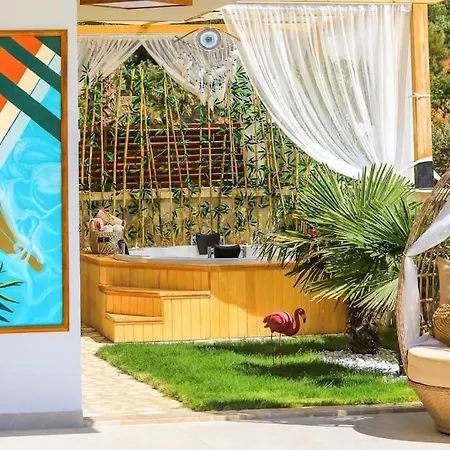 Red Palm Villa